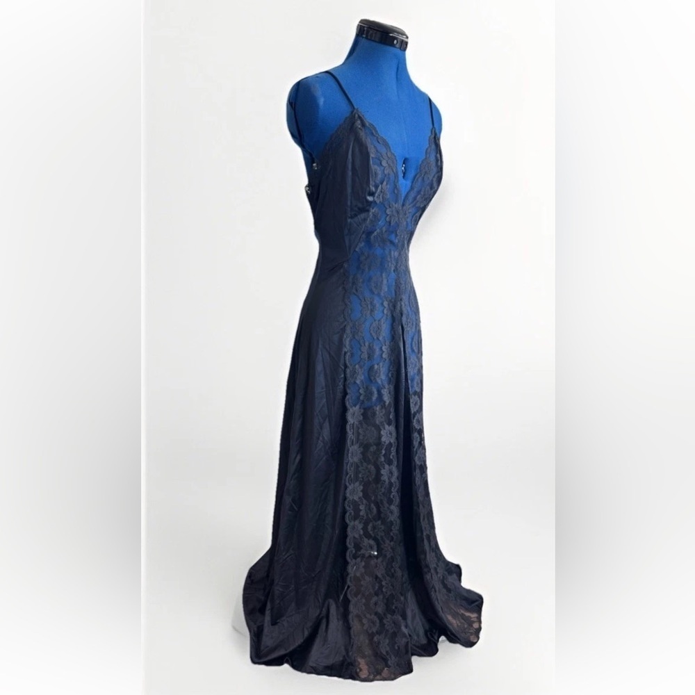 Vintage 80s Val Mode Plunging Lace Peek a Boo Lingerie Honeymoon Gown Slip Dress